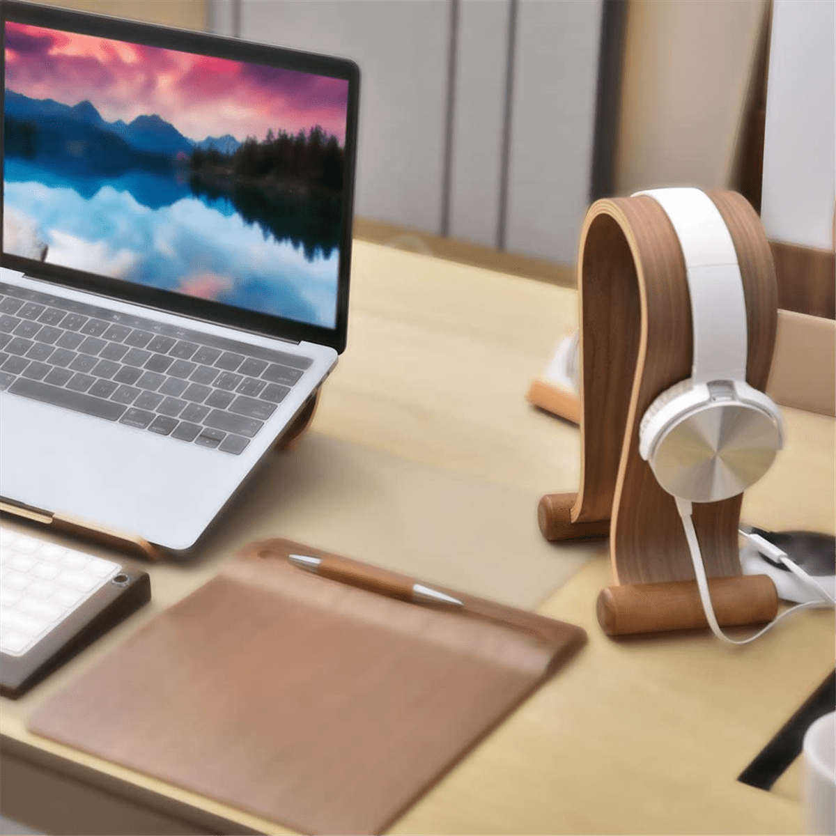 Walnut-Tone Wooden Headset Stand, Desk Display Holder for Gaming and Studio Headphones - Image 2