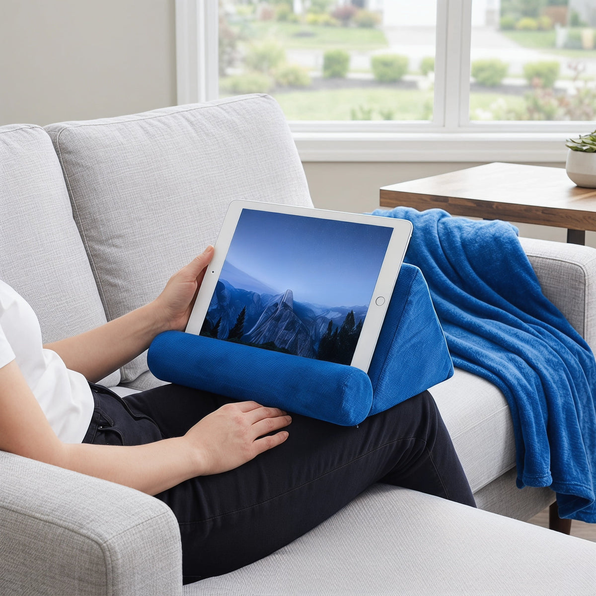 Lap Pillow Stand for Tablets and Phones, Soft Foam Holder with Rigid Frame for Bed, Couch and Desk, Navy Blue - Image 2