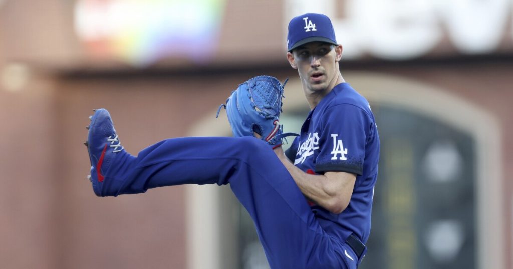 Pelempar Dodgers Walker Buehler akan menjalani operasi di akhir musim